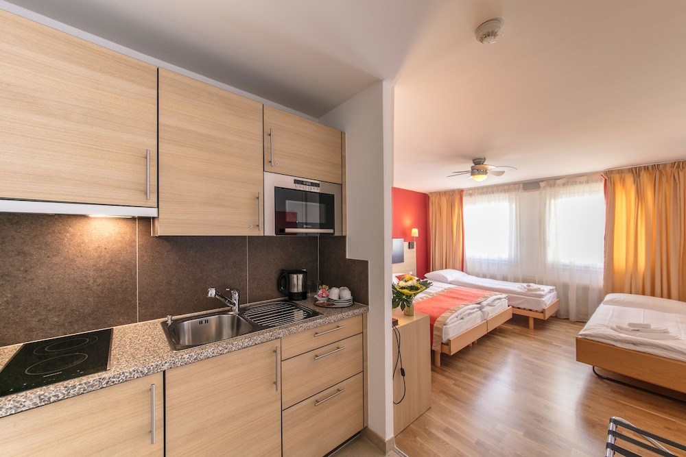 HOTEL BON PORT 26/40