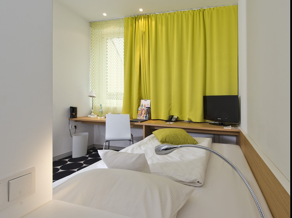 Tryp By Wyndham Frankfurt 8/40