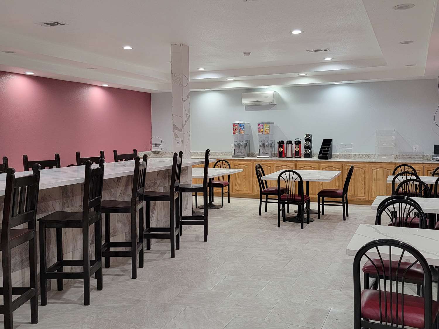 SureStay Plus Hotel by Best Western Odessa 26/34