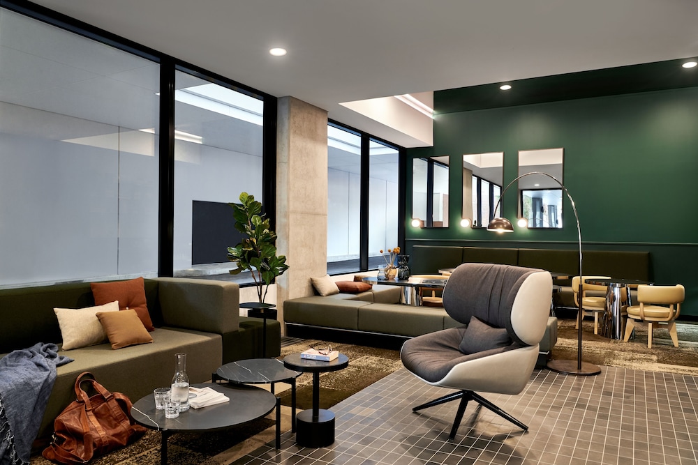 Veriu Green Square 49/68