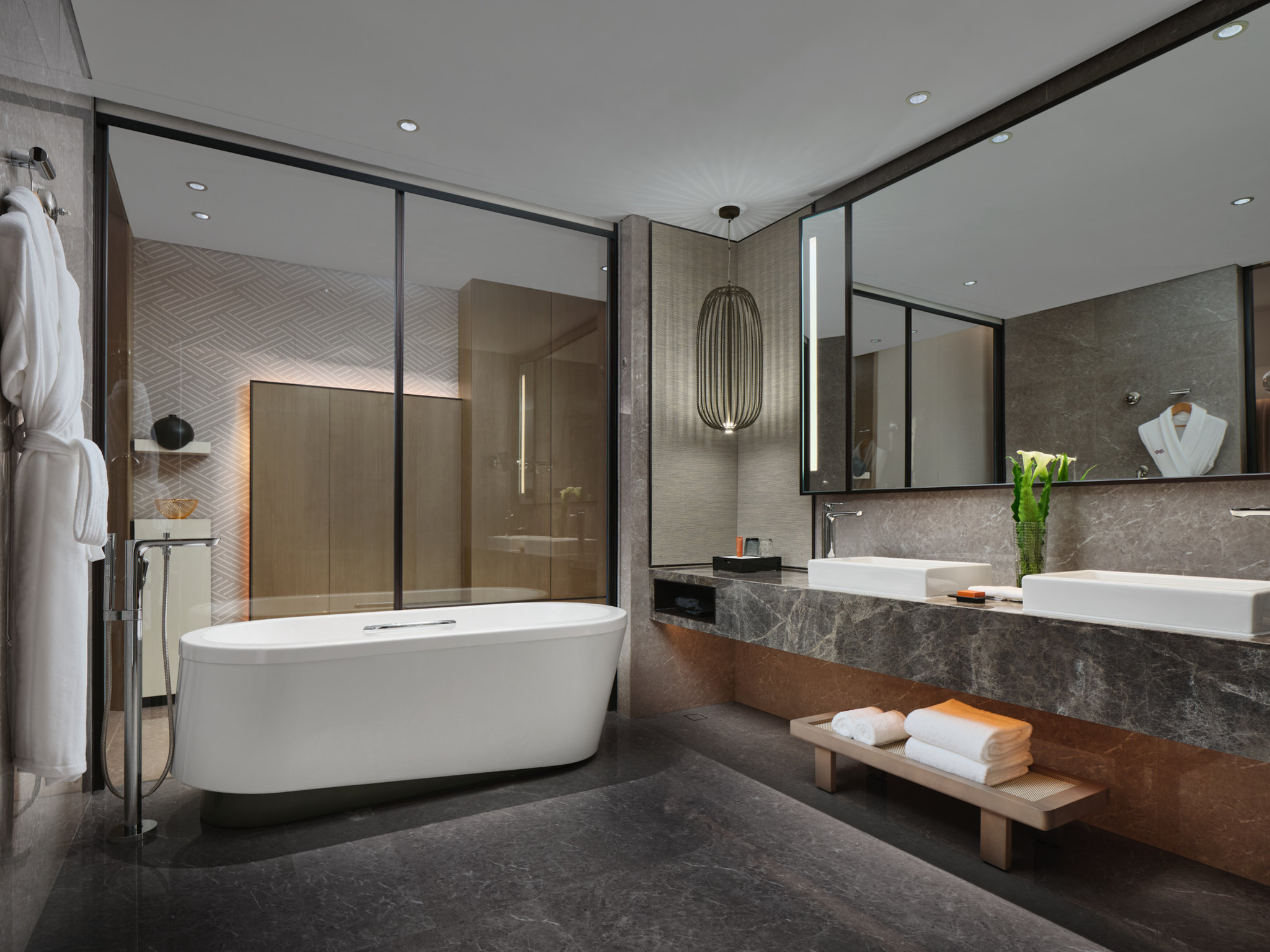 Crowne Plaza Qidong 72/74