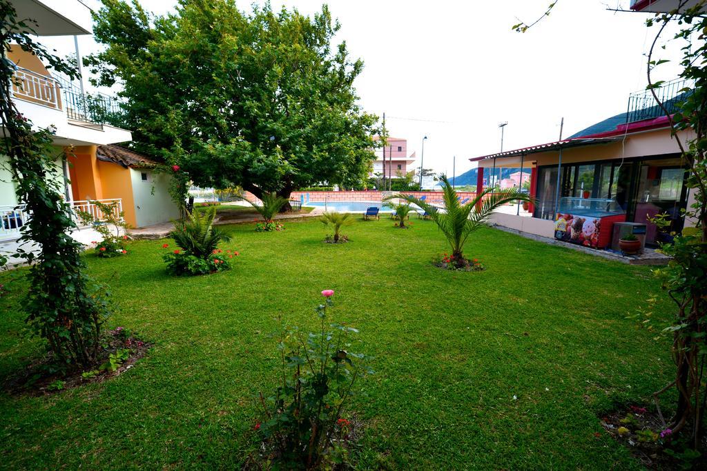 Kalias Hotel 44/51