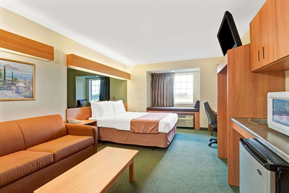 Microtel Inn And Suites Memphi 5/33