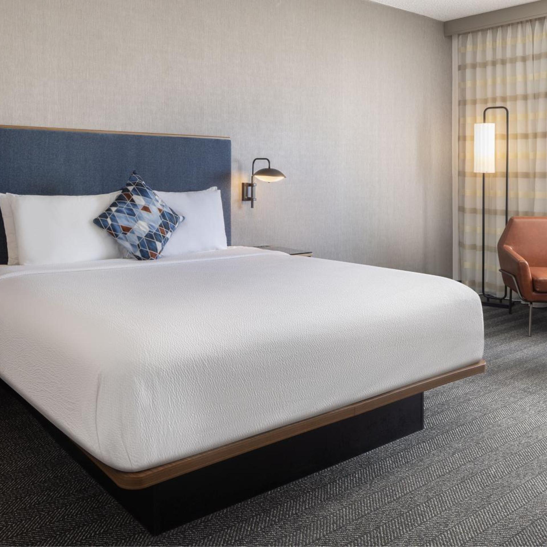 Room, King Bed, Bathtub, Accessible