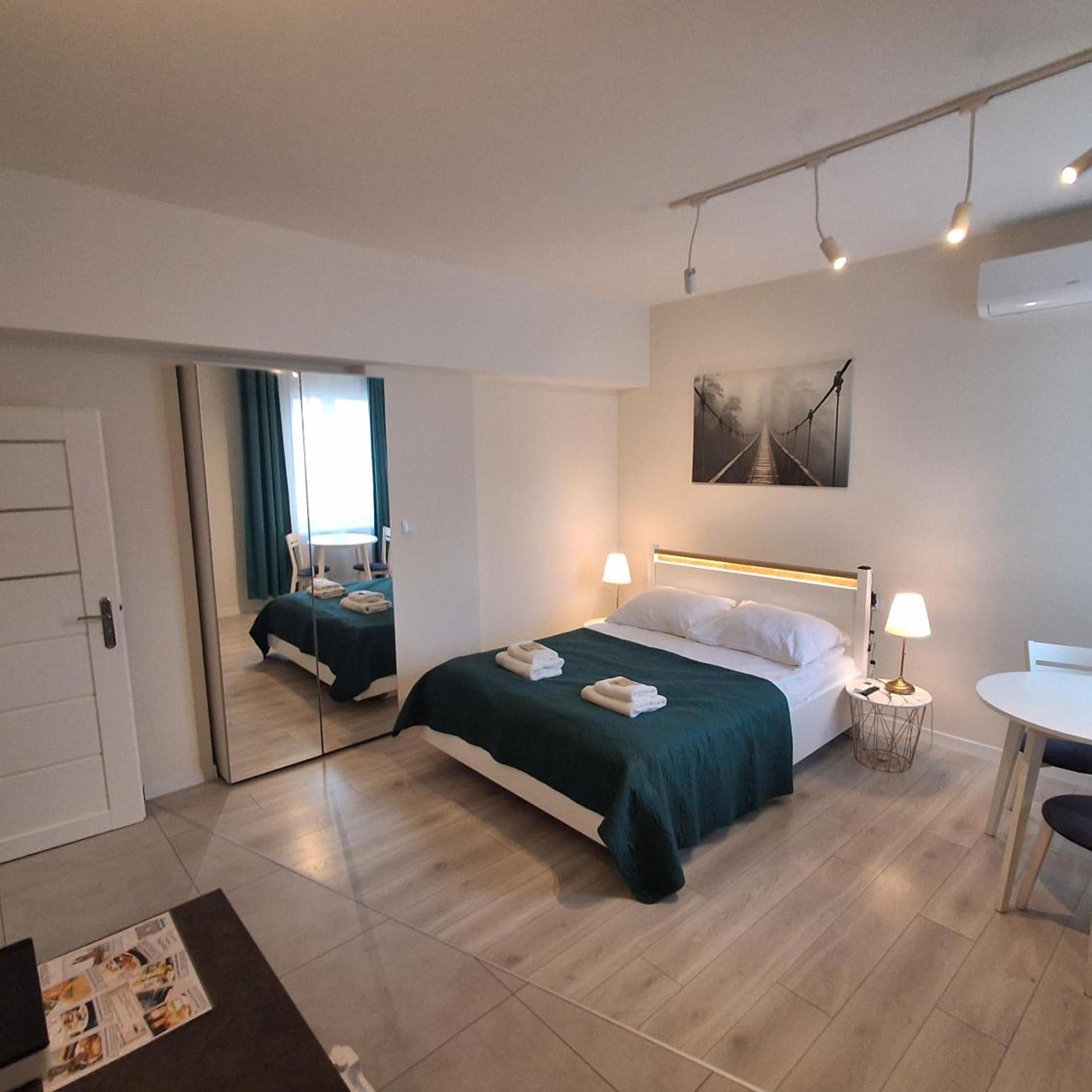 1 Bedroom, Apartment