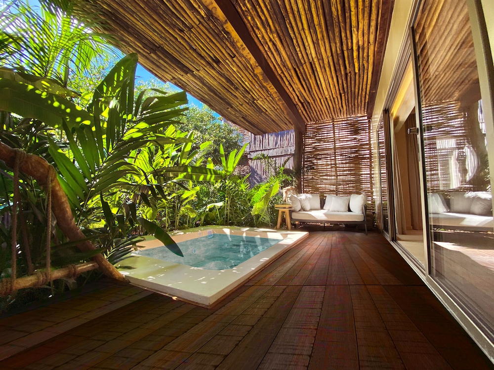 Hotel Shibari Tulum Restaurant and Cenote Club 21/50