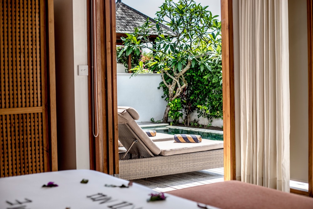 Kokomo Resort Gili Gede 50/50