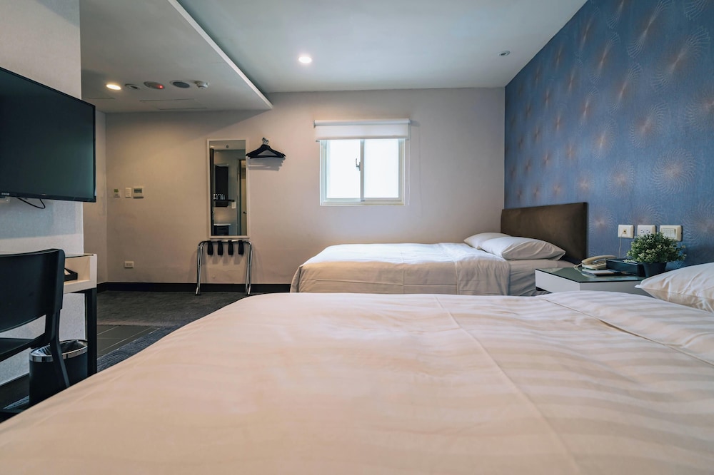 غرفة عائلية بسريرين مزدوجين، Hotel Puri Ximen Branch 3/7