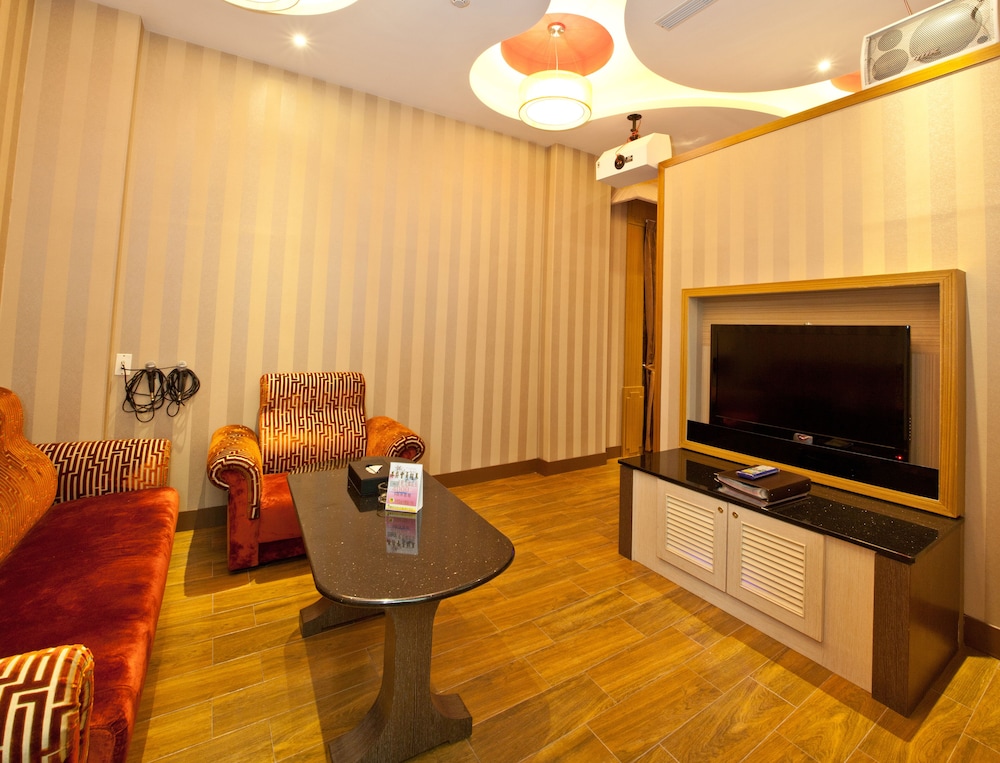 Wei Feng Exquisite Hotel Nanzi Branch 41/50