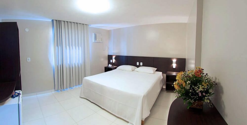 Absolutte Hotel 10/25