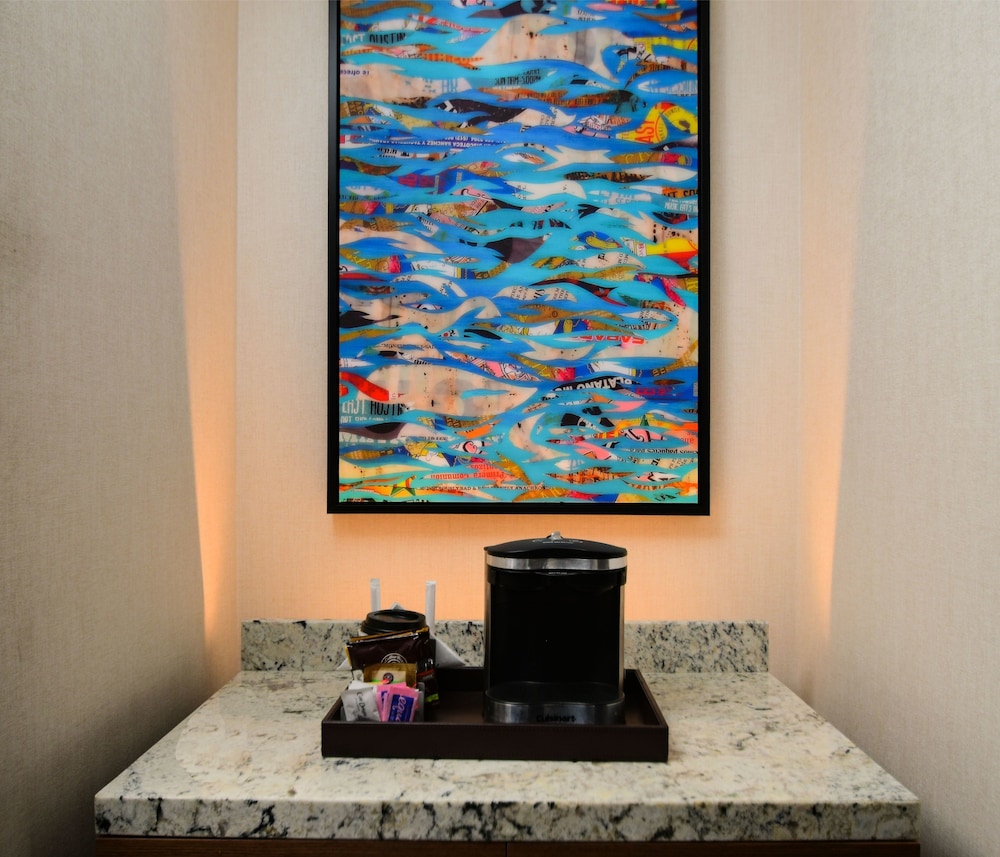 Hilton Austin 55/57