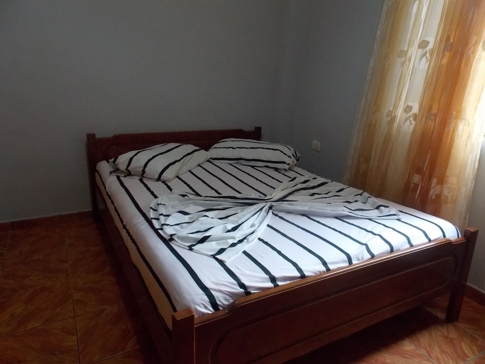 Besa Beach Saranda 11/28