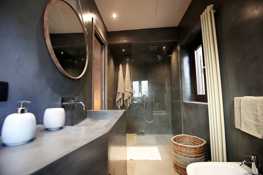 Casa Nostra Boutique Hotel 50/50