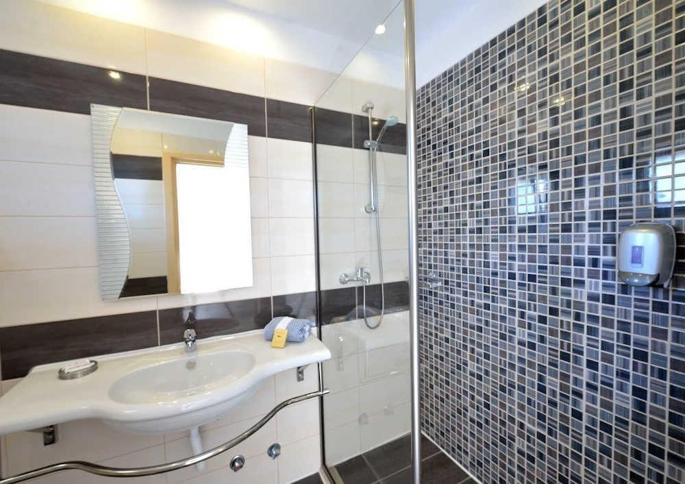 Vasia Sea Retreat - Adults Only 33/36