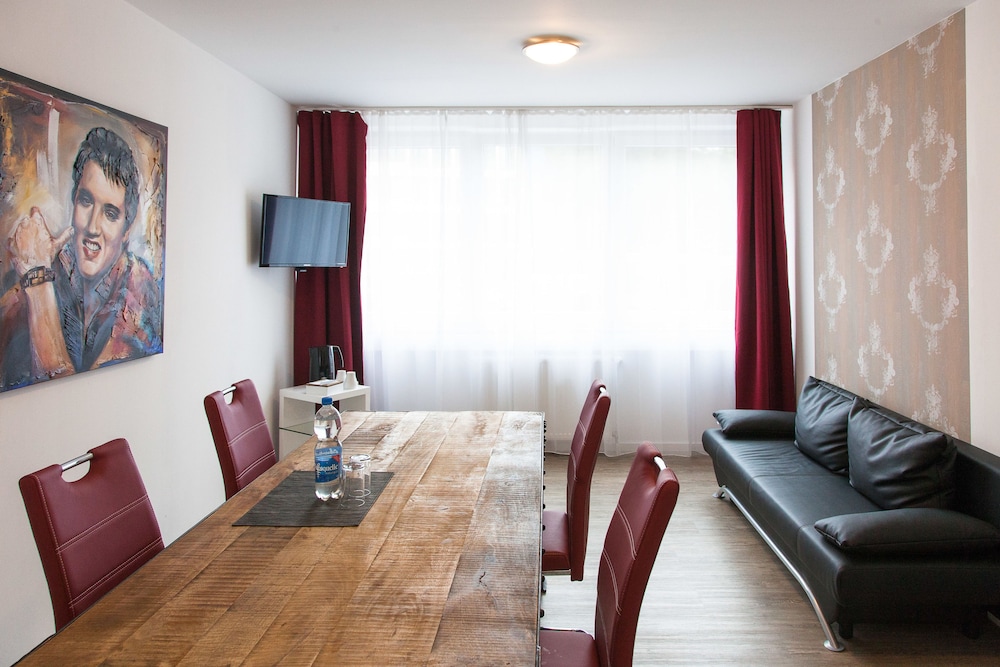 Hotel Stay 29/50
