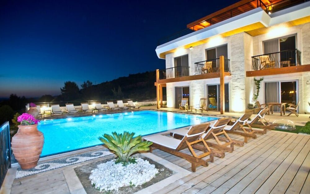 Alacati Villa Renk 3/50