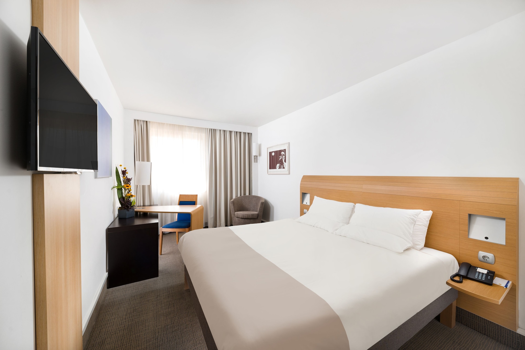 SUPERIOR, DOUBLE BED