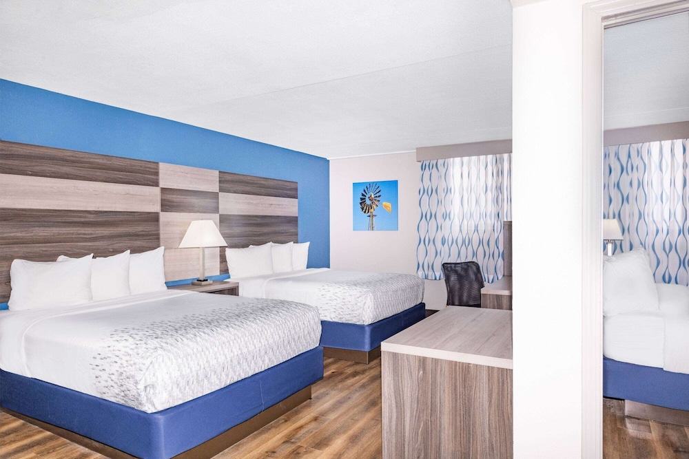 Wingate by Wyndham Wichita Airport 20/49