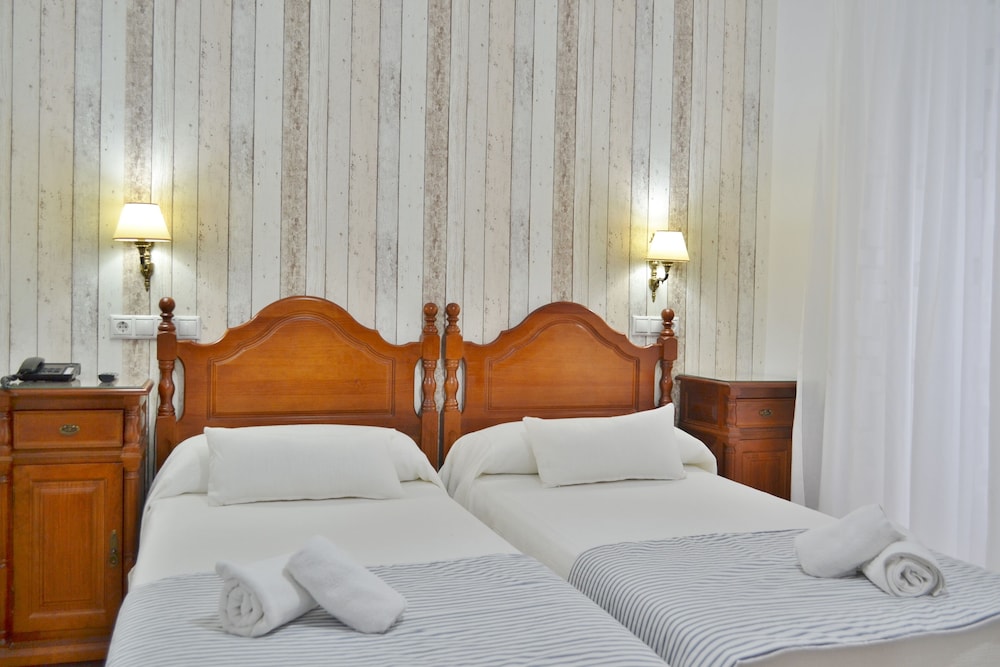 Hotel Marisa 35/56