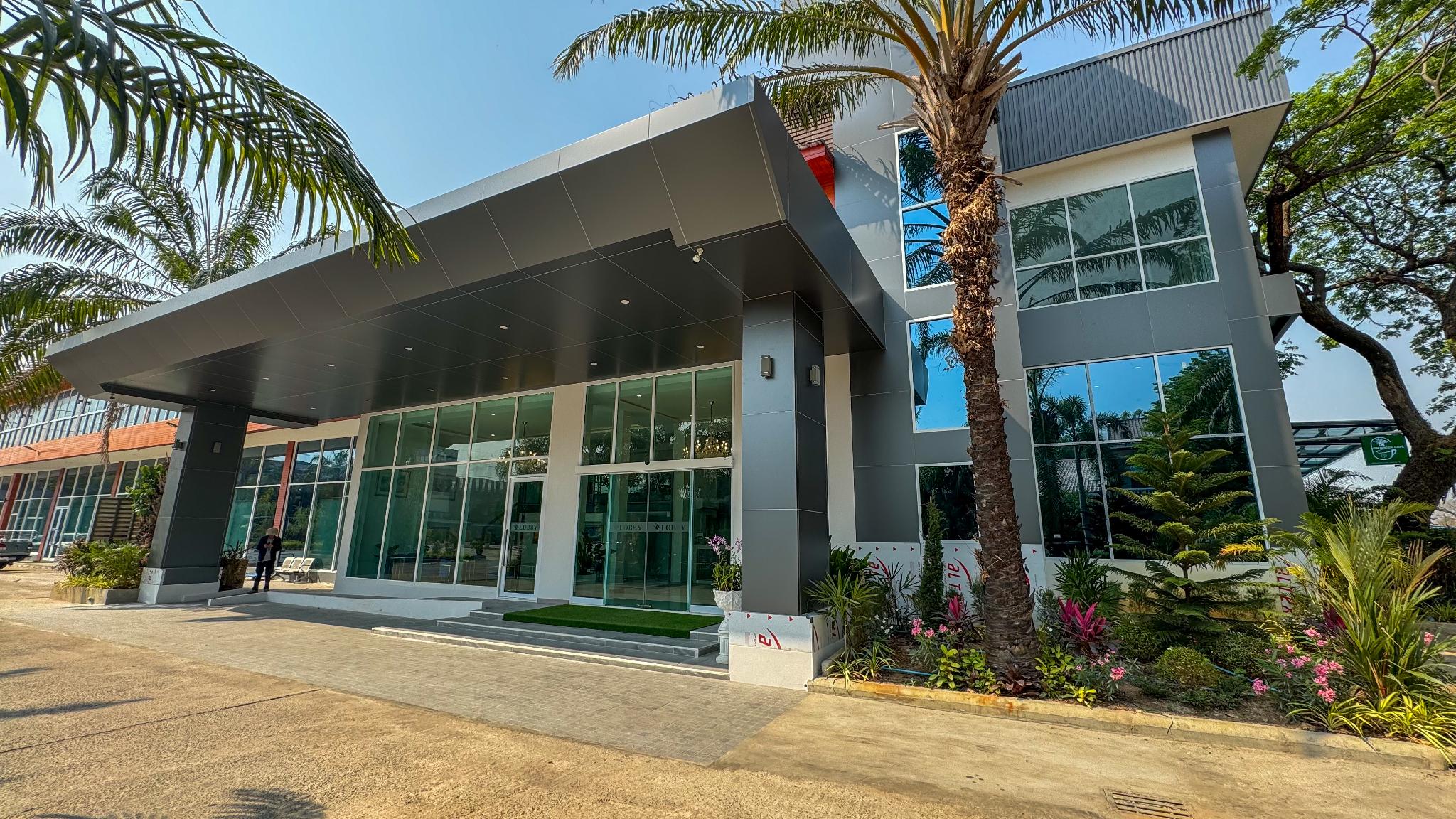 غرفة ديلوكس بسرير مزدوج أو سريرين منفصلين بإطلالة على الحديقة