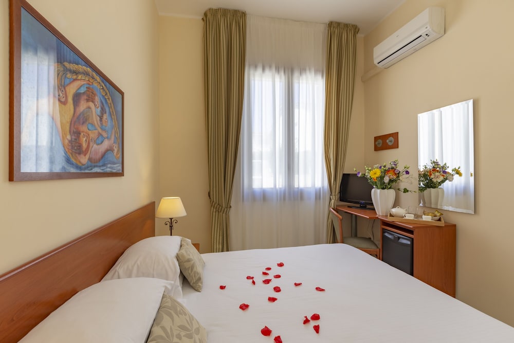Hotel Mira Spiaggia 10/50