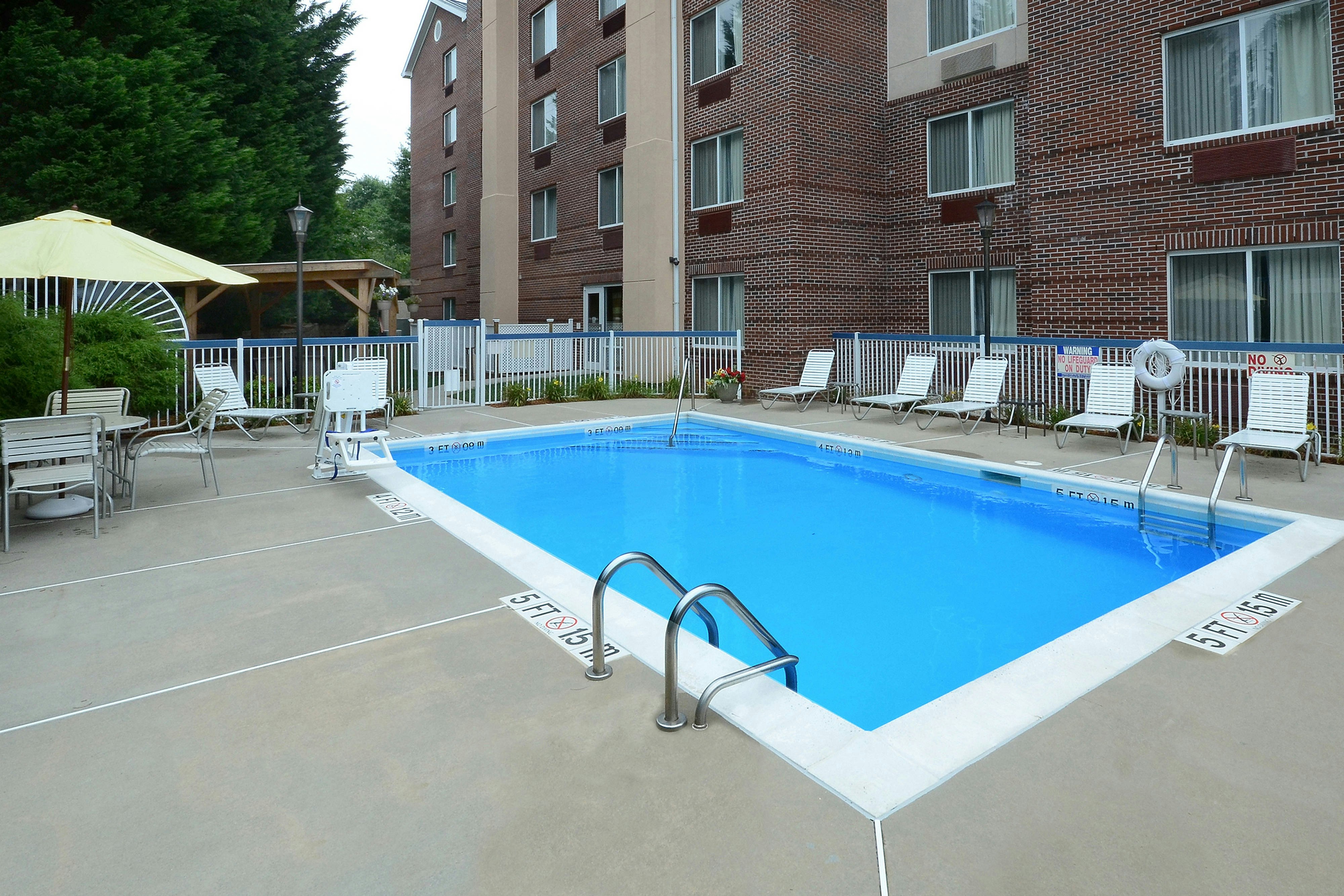 Fairfield Inn Greensboro Airport 16/16