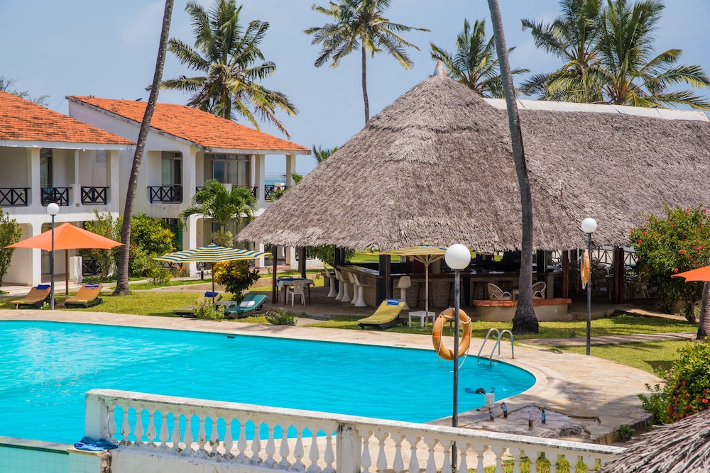 Nyali Beach Holiday Resort 41/48