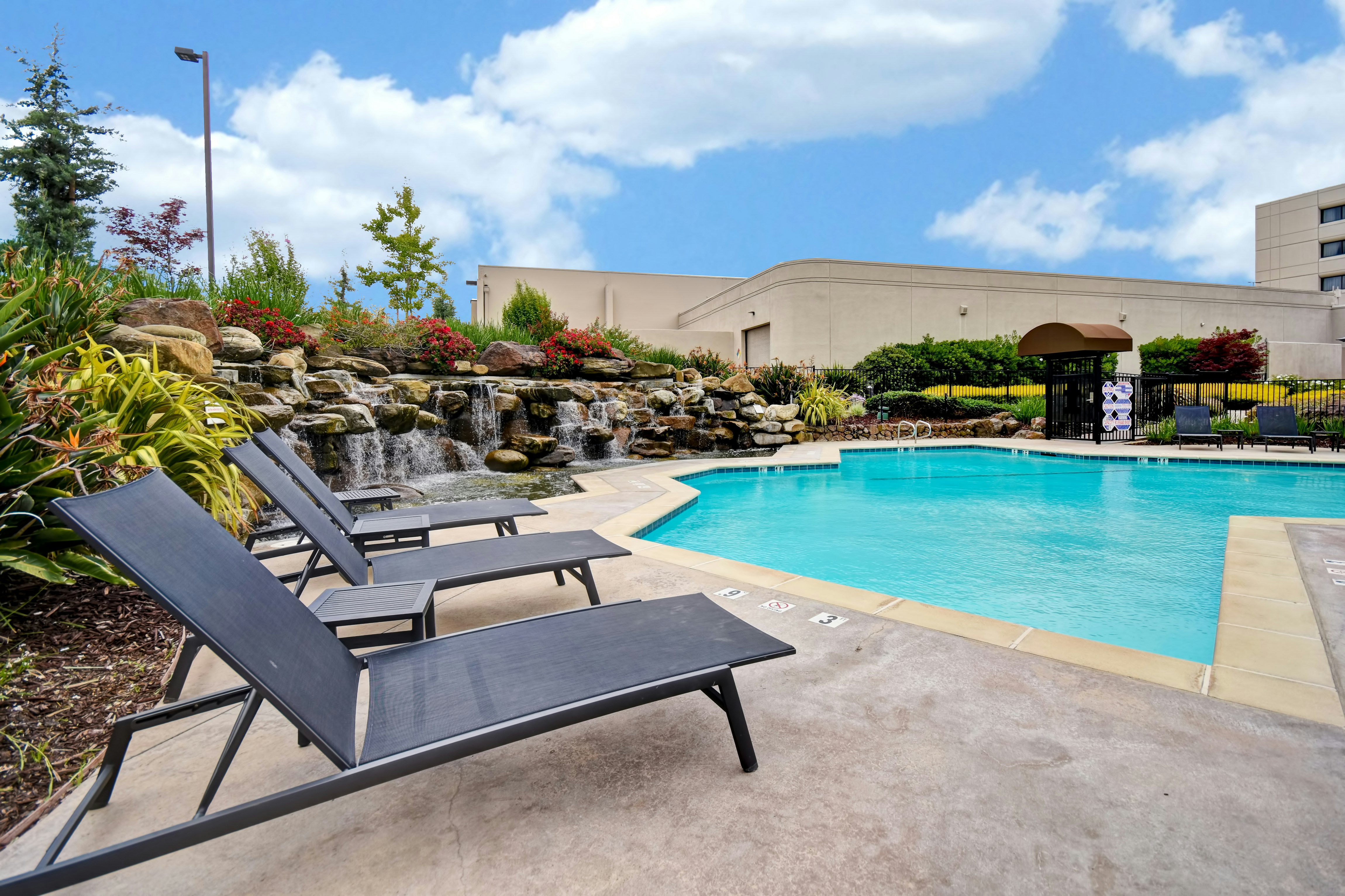 DoubleTree by Hilton Hotel Pleasanton at the Club 67/70