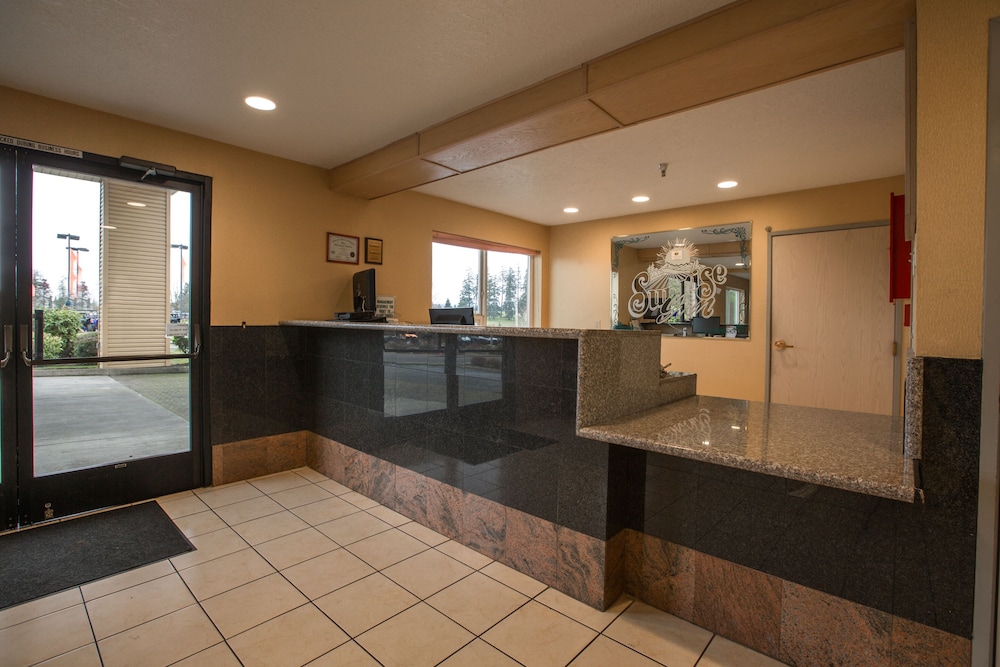Bridgeway Inn & Suites Sublimity 9/41