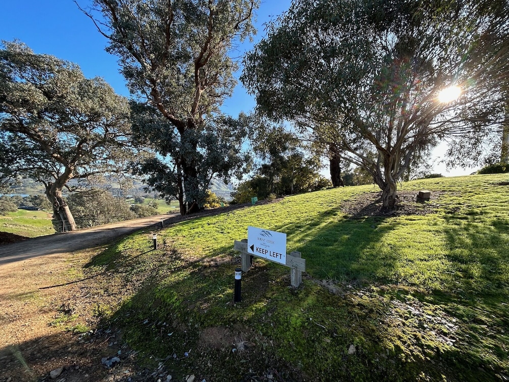 Burnt Creek Cottages Mansfield 32/50