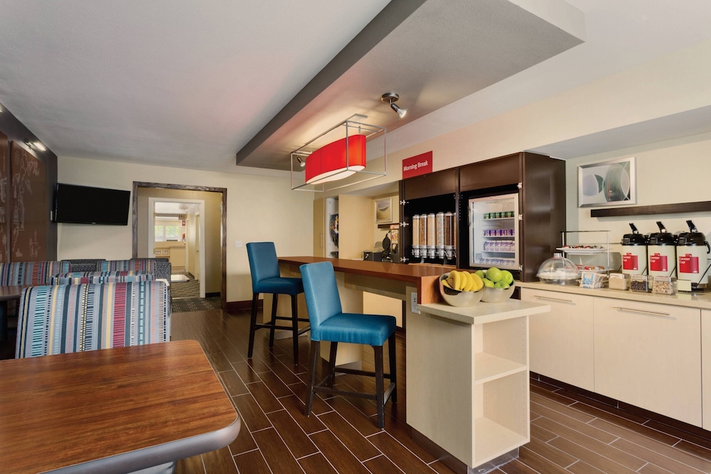 Towneplace Suites Salt Lake City Layton 23/24