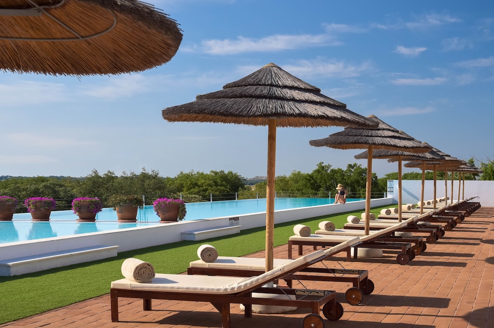 The Lince Ecorkhotel Evora
