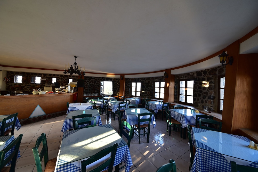 CALDERA VIEW RESORT ADULTS ONLY 42/50