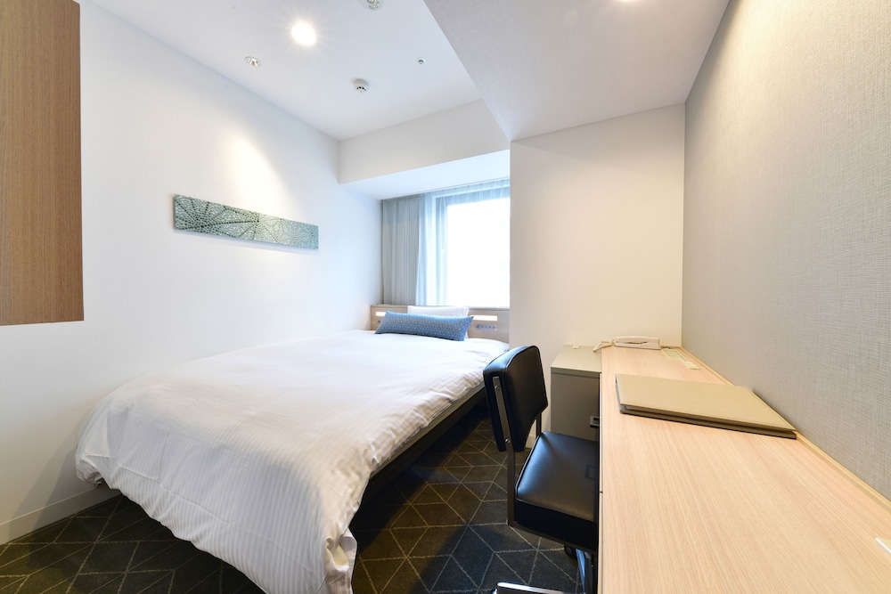 Vessel Inn Sakae Ekimae 28/66