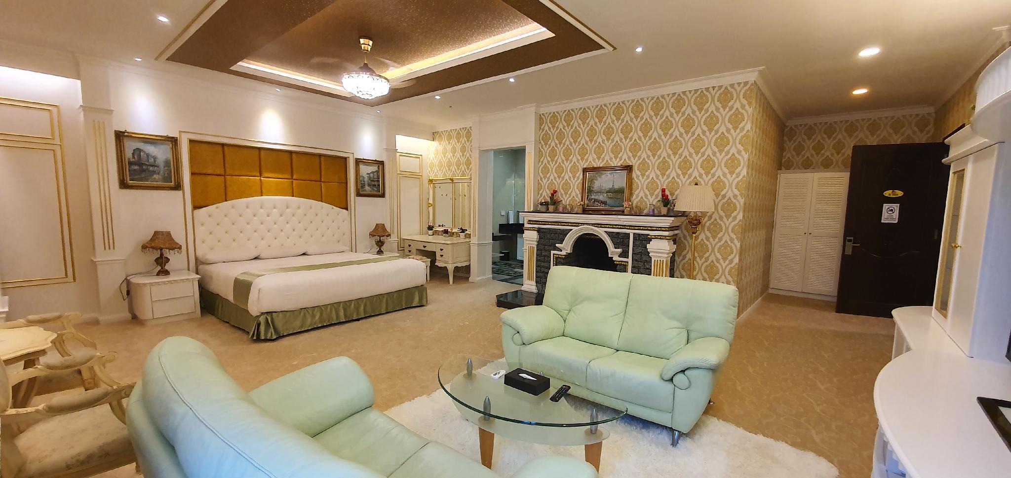 Smurf Inn Homestay 48/77