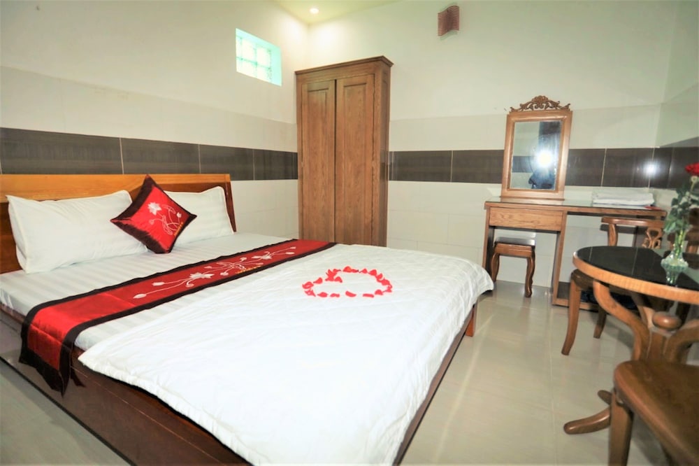 Khach san dai an 23/64