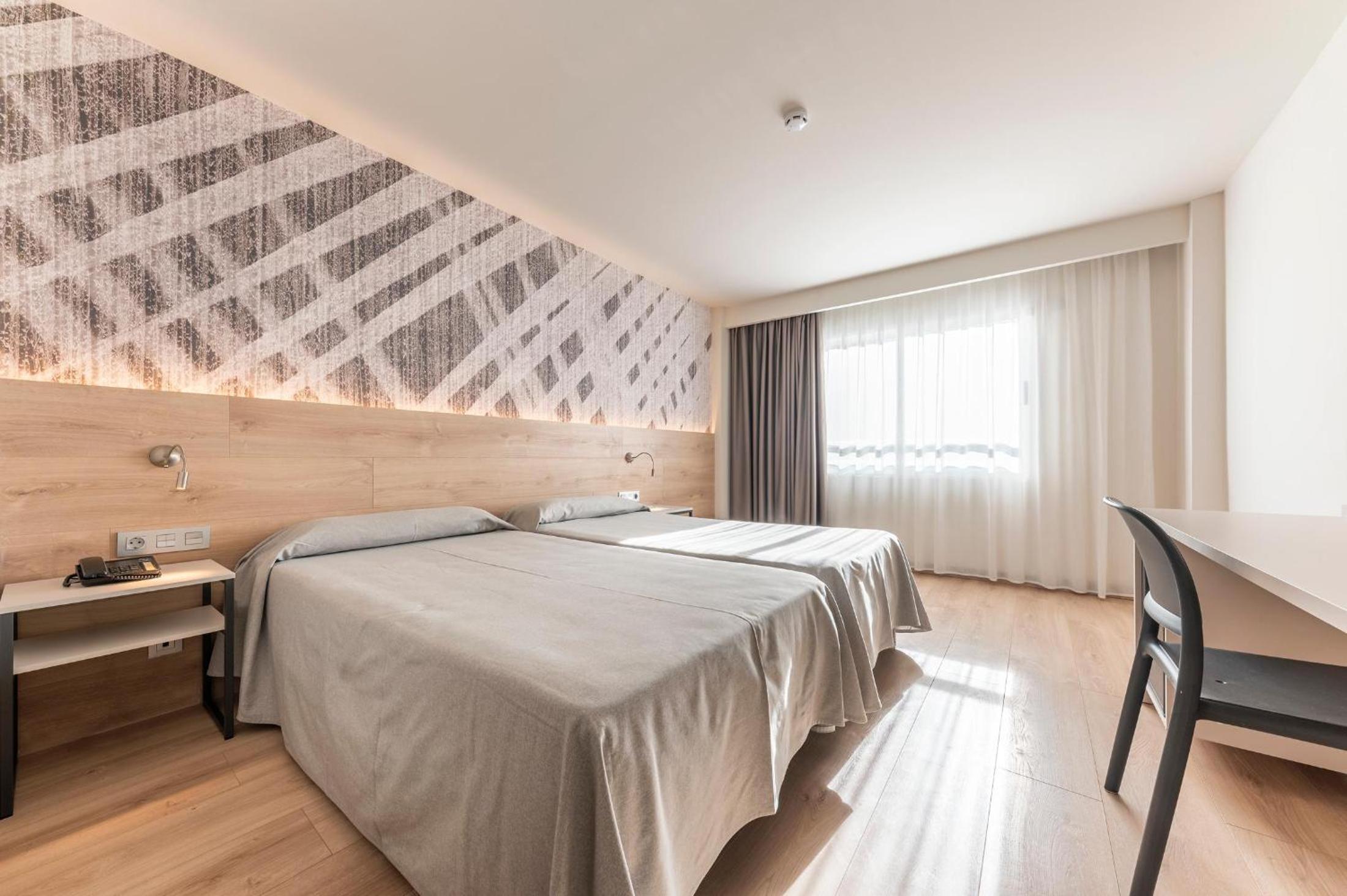 Room, Single, Double Bed, No Terrace