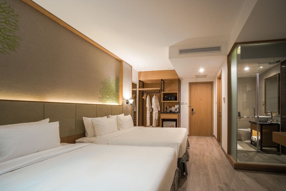 Navada Beach Hotel 34/74