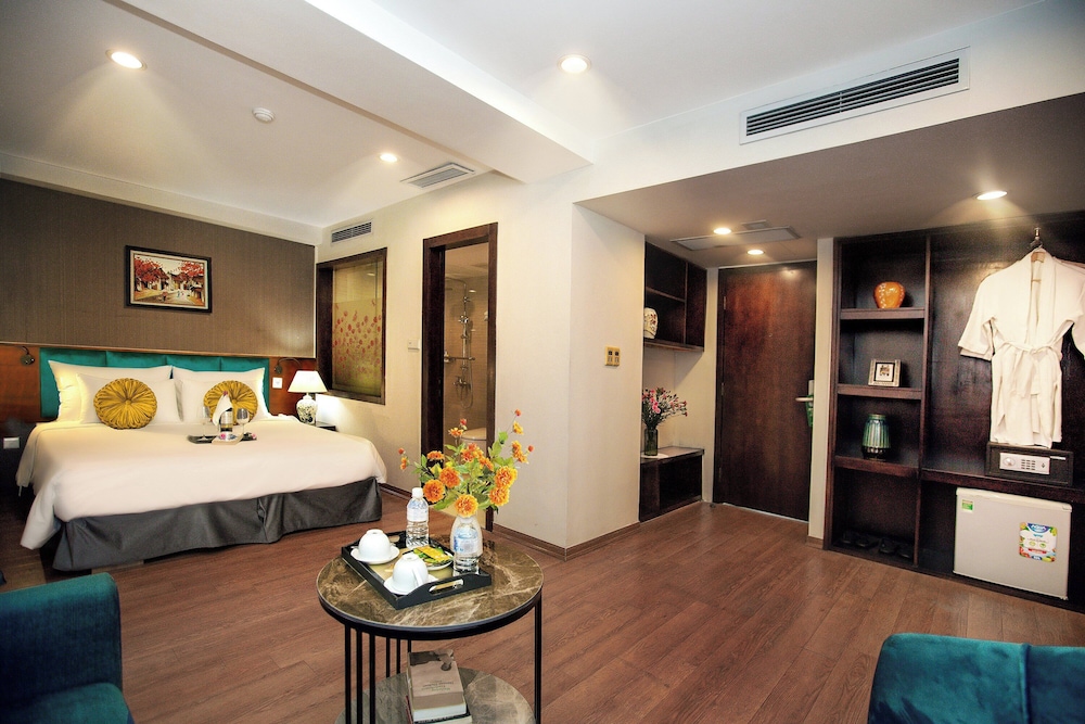 Aviary Hanoi Hotel and Travel 19/41