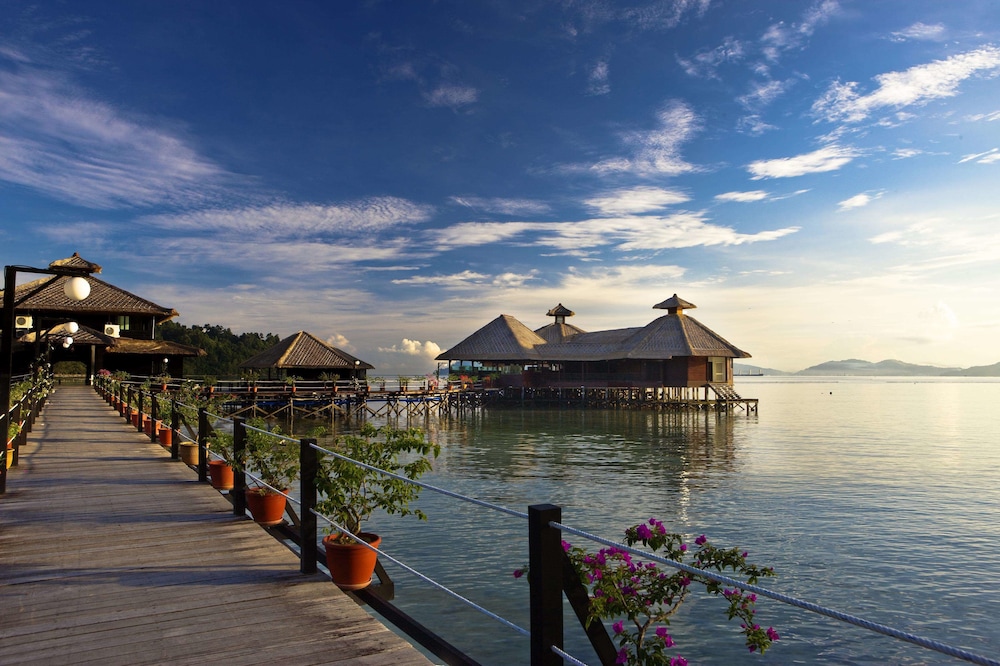 Gayana Marine Resort 58/71