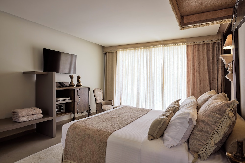 Kythnos Bay Hotel 12/50