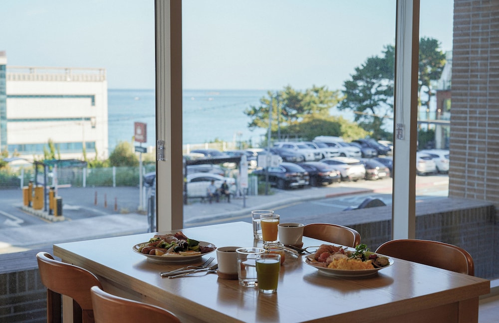 Mer de l'aube Hotel 33/50