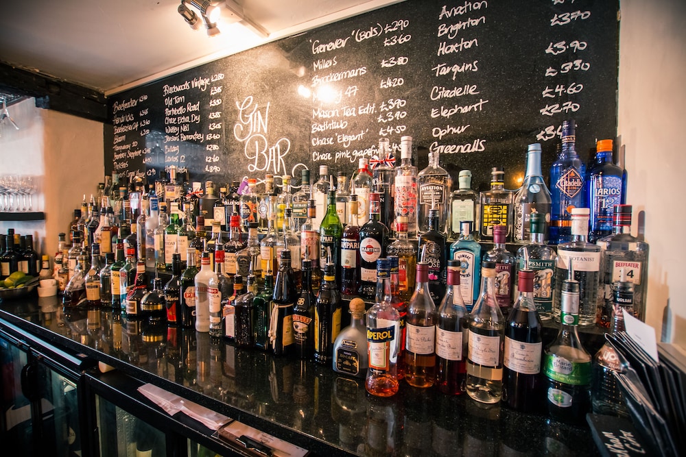 Saracens Head Hotel 43/50