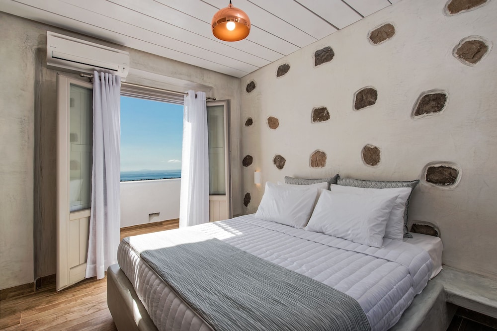 3 BEDROOMS, VILLA, OUTDOOR BATH