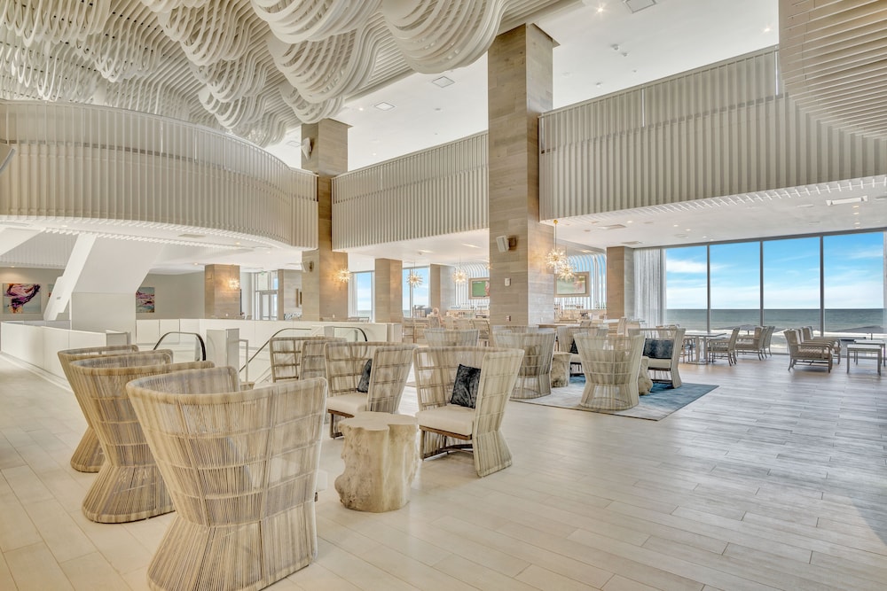 Daytona Grande Oceanfront Resort 33/50