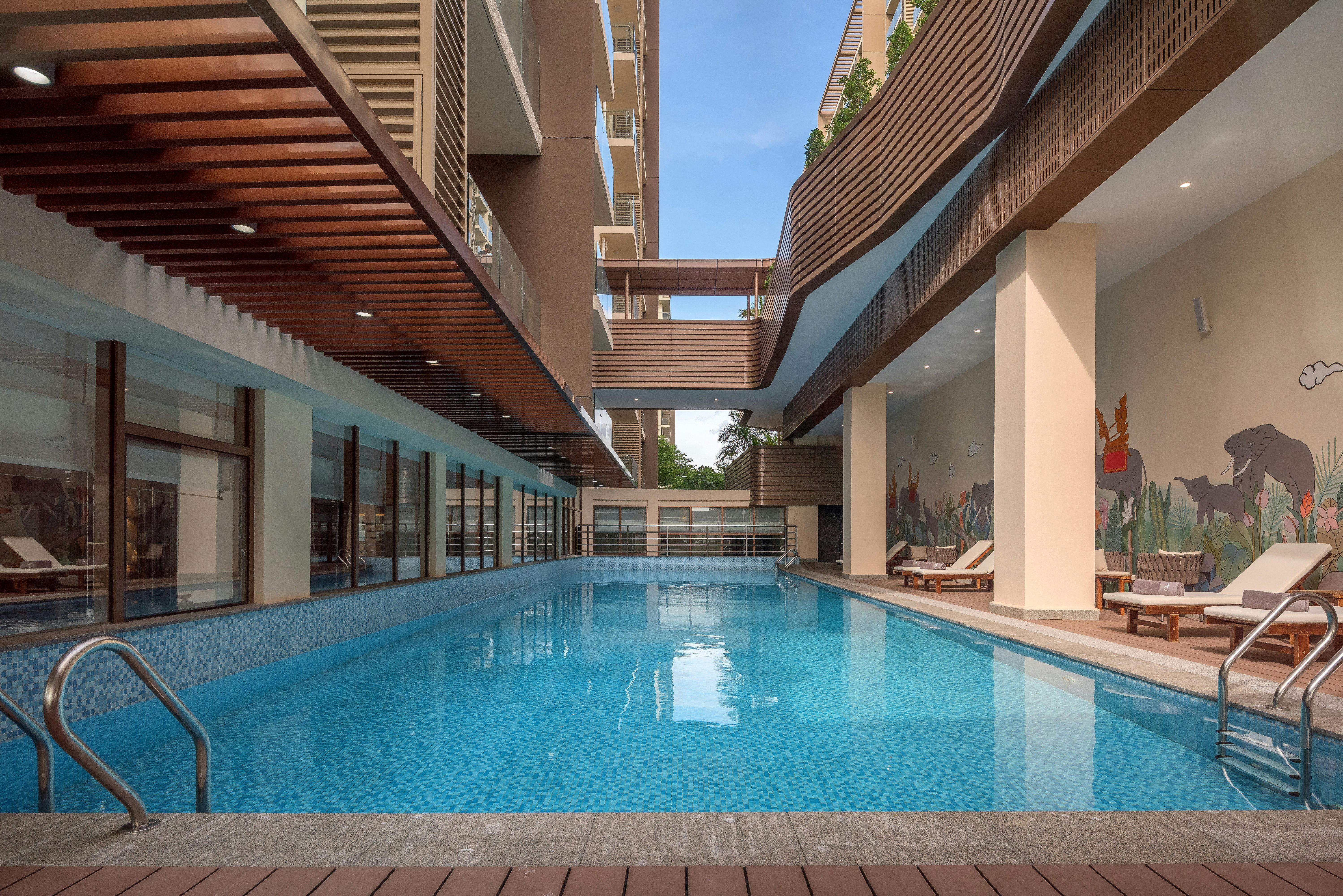 Oakwood Premier Phnom Penh 6/21