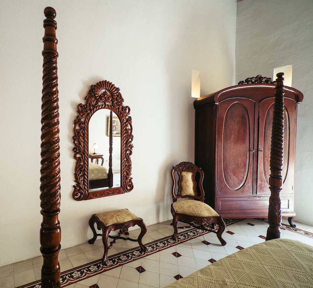 Alfiz Hotel Boutique 25/50