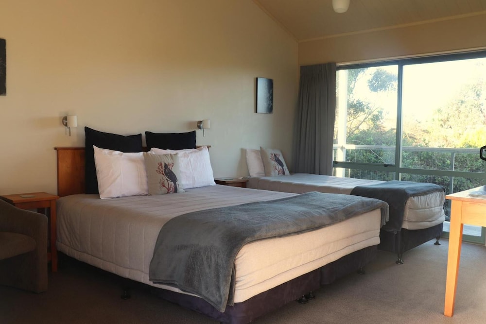 Omau Settlers Lodge Motel 6/44