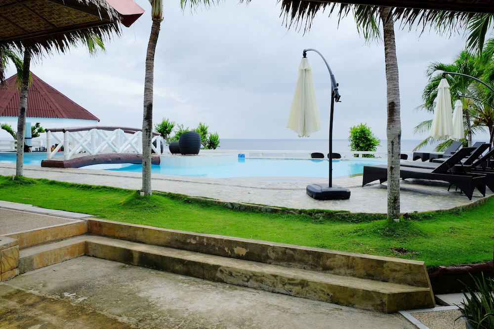 Cliffside Resort Panglao 61/68