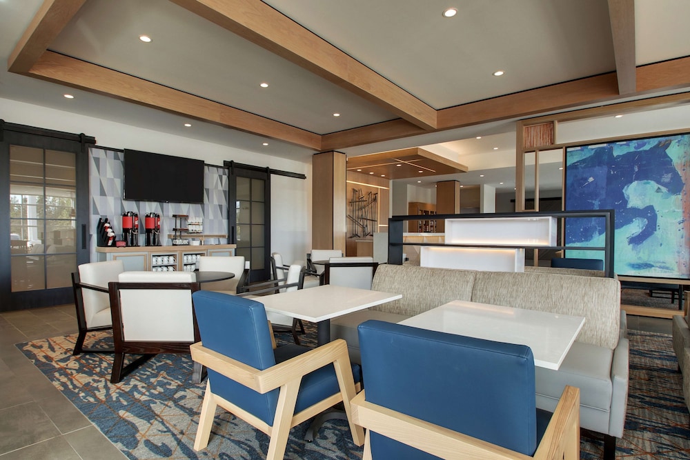 Lobby at Hyatt House Oak Brook, OAK BROOK - IL